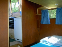 Barka turystyczna Huuha - czarter barek w Finlandi - Pojezierze Fińskie foto: Saimaan Solmu