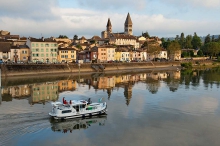 Francja - Burgundia - Saone - czarter barki turystycznej
 foto: LOCABOAT