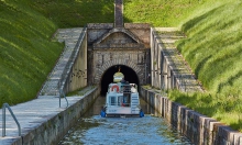 Francja - Burgundia - Saone - czarter barki turystycznej
 foto: LOCABOAT