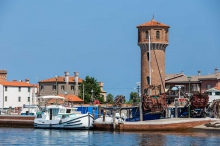 Czarter barek we Włoszech - Laguna Wenecka foto: LOCABOAT