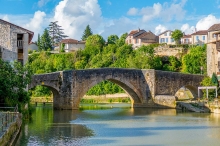 Poranek w Nérac - południowo - zachodnia Francja - czarter barek turystycznych foto: LOCABOAT